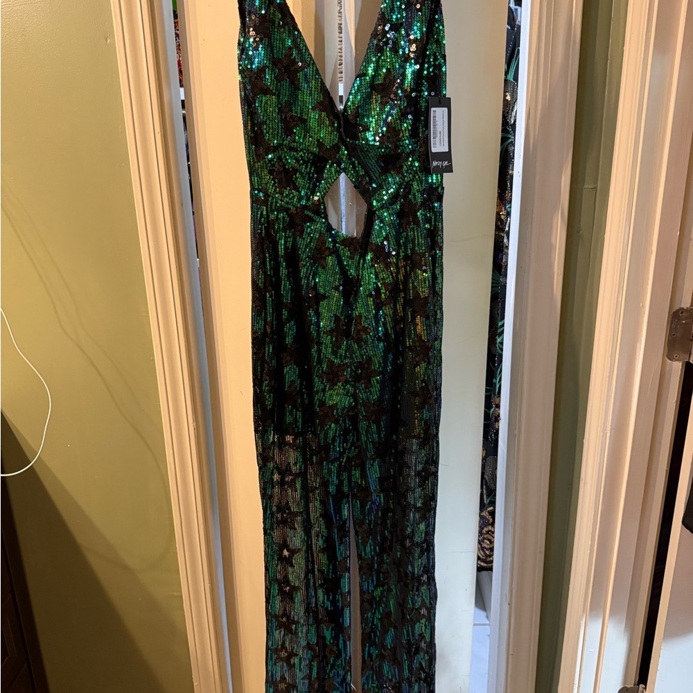 Nasty Gal Star Sequin Cut Out Flare Jumpsuit NWT - Picture 3 of 5